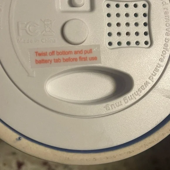 Disney’s Beauty and the Beast Musical Mug that Plays the song “Be Our Guest” NWT - Picture 7 of 12